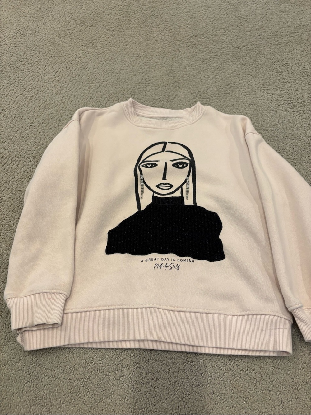 Zara size 9-10, Graphic Face Sweatshirt in Pale Pink